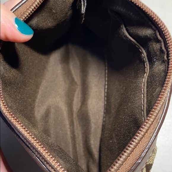 Coach wristlet - Picture 4 of 4